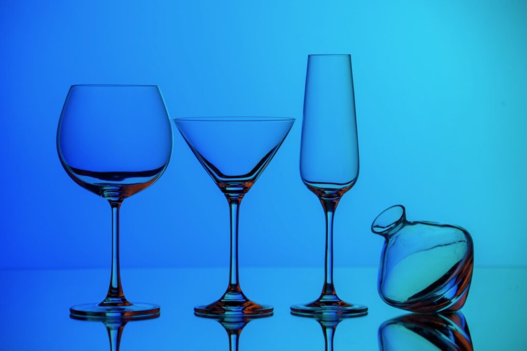 varie tipologie di bicchieri